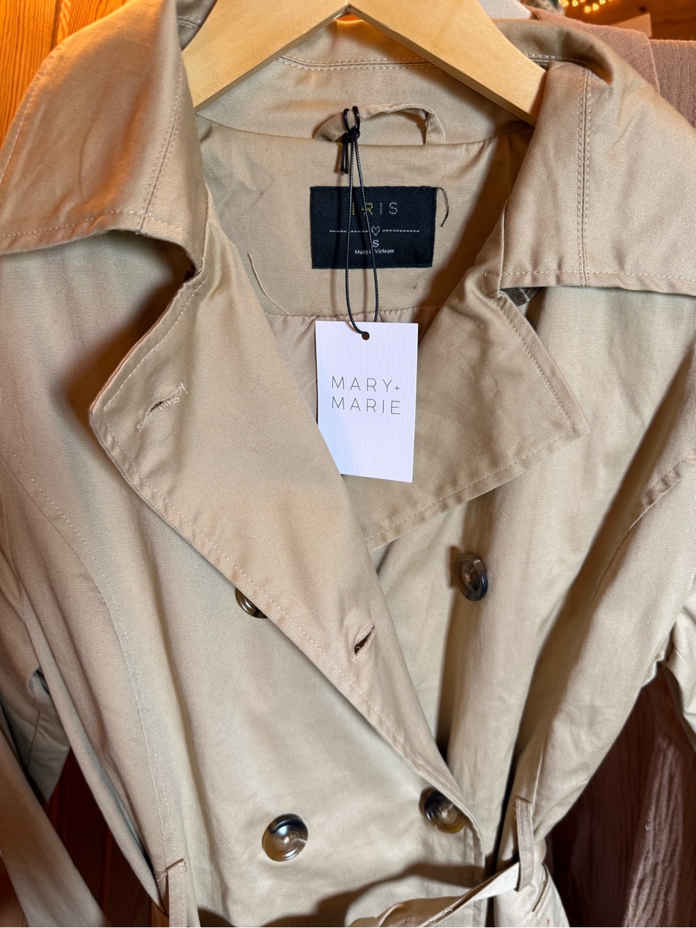 Classic Khaki Double-Breasted Trench Coat with Belt - Picture 7 of 7